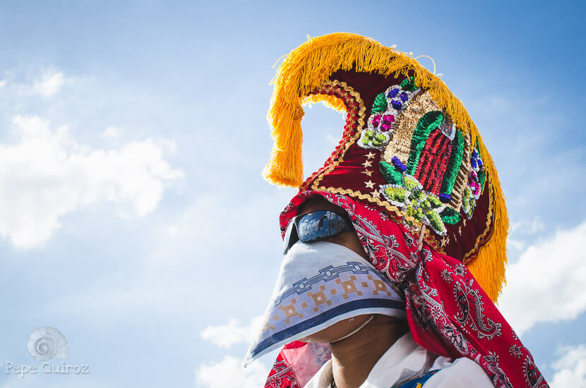 las máscaras de los maromeros en la basilica de guadalupe