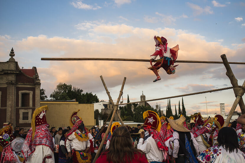 pepe quiroz fotografo de bodas maromero salta sobre la cuerda