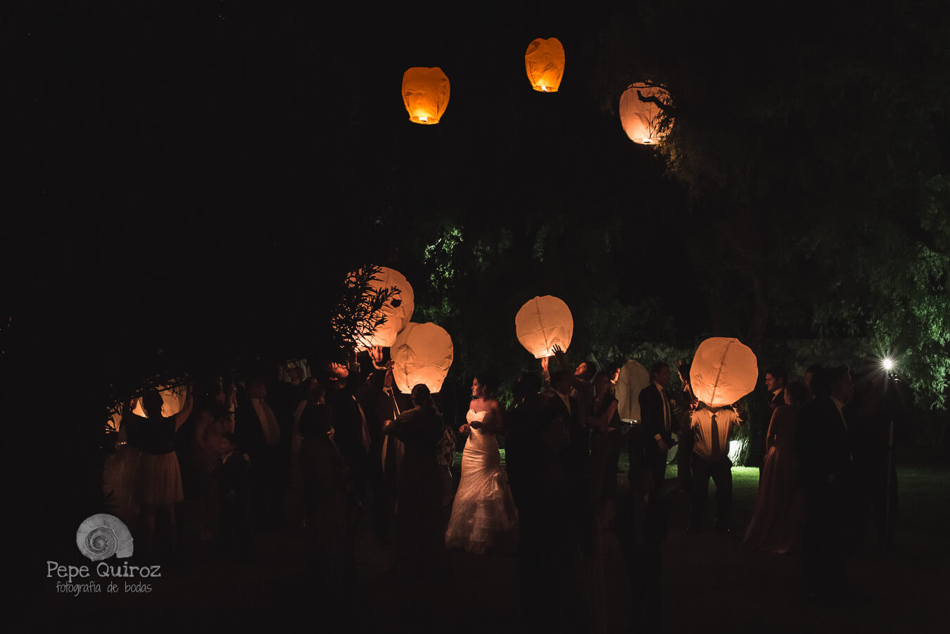 fotografía de bodas villa antigua globos